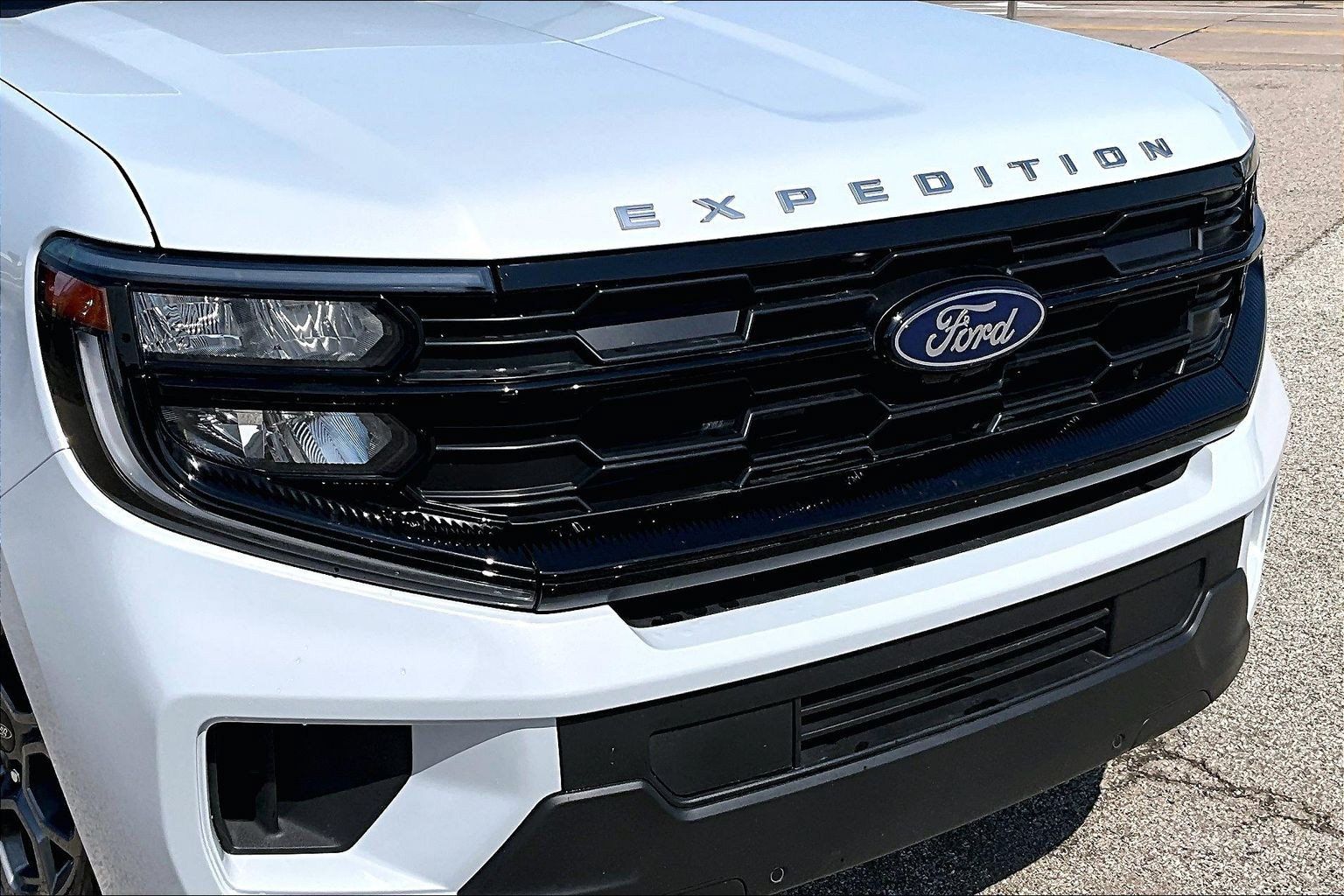 Used 2025 Ford Expedition Max Active RWD image 31
