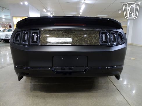 Used 2011 Ford Mustang GT Premium w/ Comfort Pkg image 12
