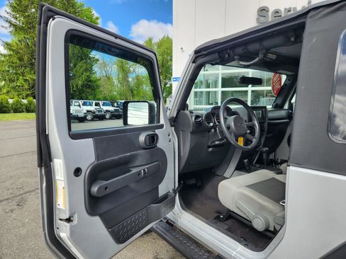 Used 2010 Jeep Wrangler Sport AWD/4WD image 23