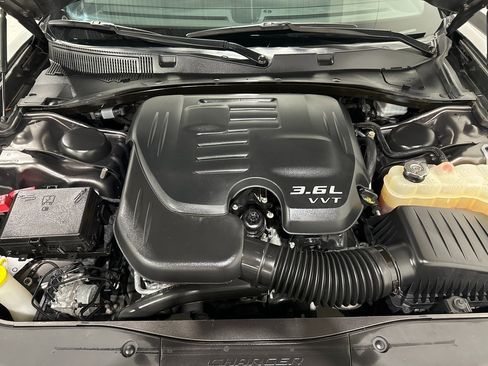 Used 2023 Dodge Charger SXT image 10