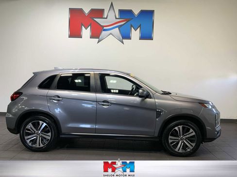 Used 2020 Mitsubishi Outlander Sport SE image 1