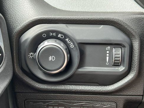 Used 2024 Jeep Wrangler Unlimited Sport AWD/4WD image 13