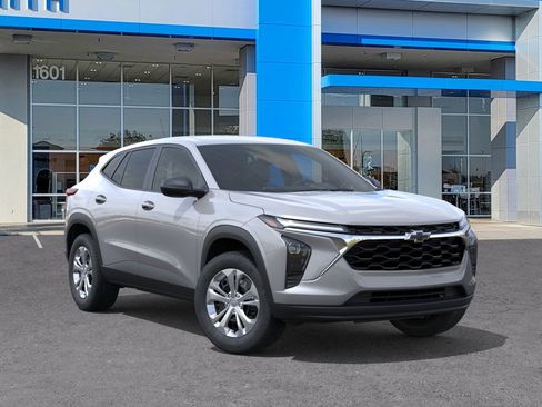 New 2026 Chevrolet Trax LS image 7