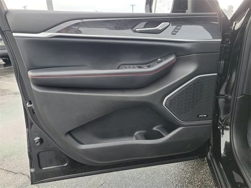 Certified 2022 Jeep Grand Cherokee Trailhawk w/ Luxury Tech Group III image 20