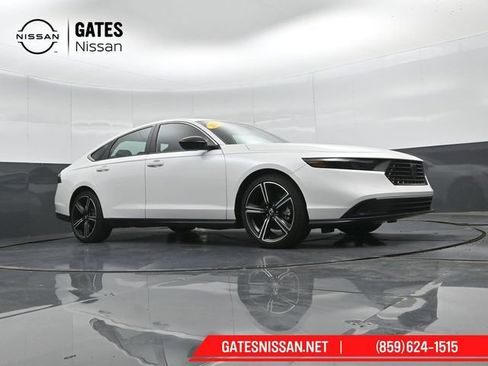 Used 2024 Honda Accord Sport image 39