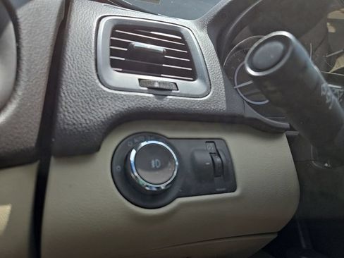 Used 2016 Buick Regal Premium FWD image 19