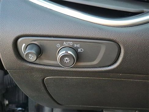 Used 2024 Chevrolet Malibu LT image 24