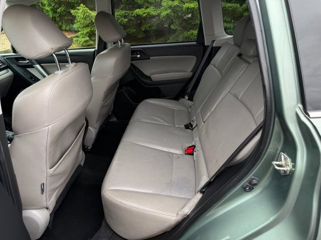 Used 2014 Subaru Forester 2.5i Limited AWD/4WD image 6