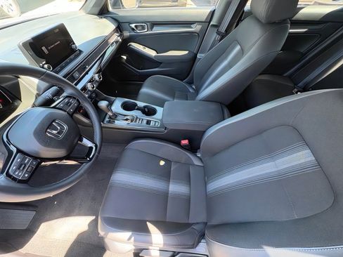 Used 2025 Honda Civic Sport image 14