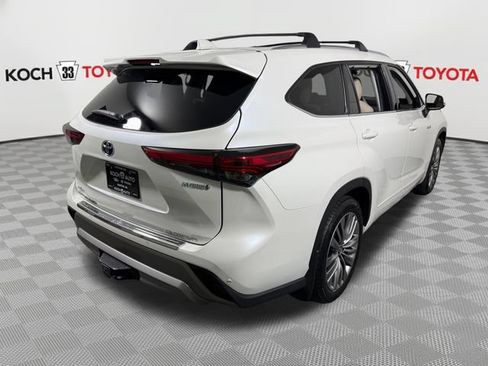 Used 2021 Toyota Highlander Platinum AWD/4WD image 8