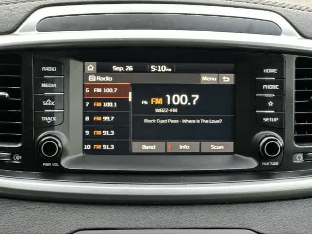 Used 2019 Kia Sorento AWD V6 image 10