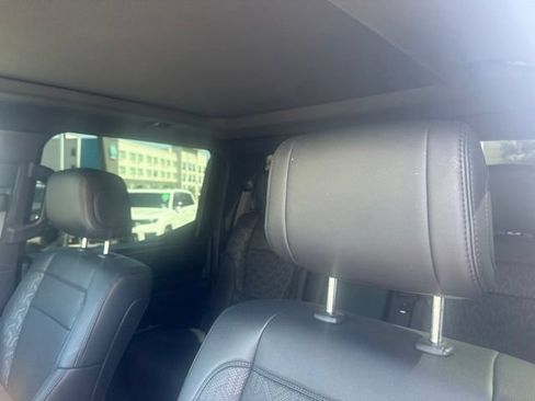 Used 2025 Toyota Tundra Limited AWD/4WD image 9
