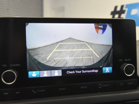 Used 2025 Honda Civic Sport image 22