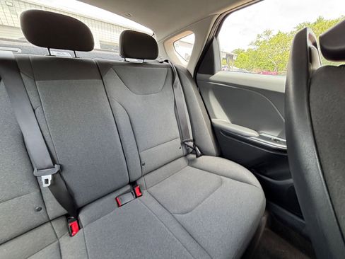 Used 2025 Kia K4 FWD image 36