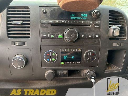 Used 2013 GMC Sierra 2500 SLE w/ SLE Preferred Package AWD/4WD image 6