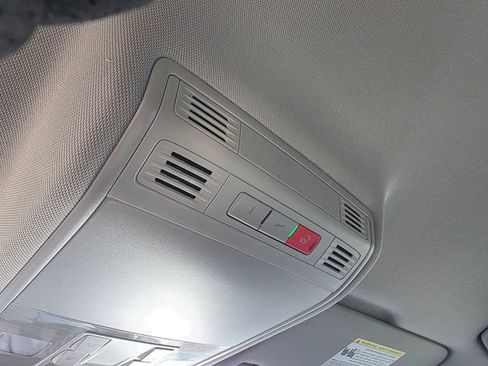 Used 2025 Volkswagen Taos S image 37