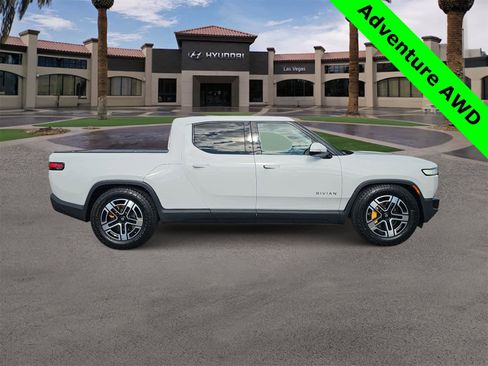 Used 2022 Rivian R1T Adventure image 9