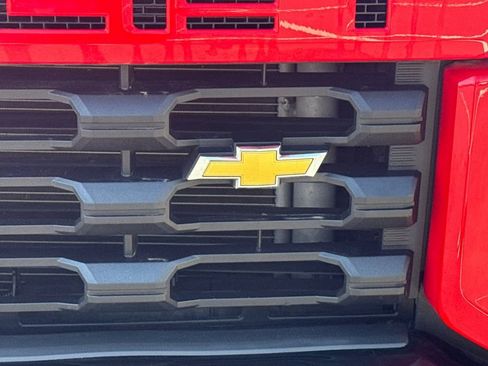 Used 2022 Chevrolet Silverado 2500 Custom w/ Custom Convenience Package RWD image 8