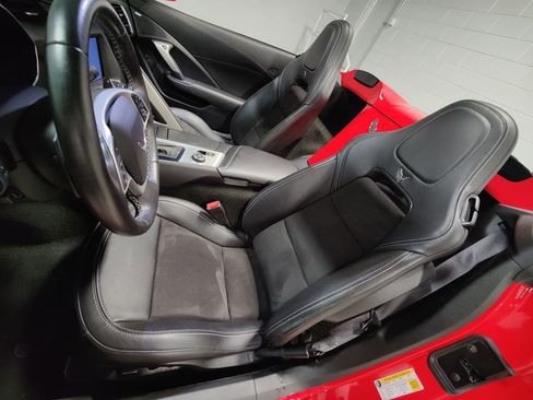 Used 2014 Chevrolet Corvette Stingray Convertible w/ 2LT Preferred Equipment Group image 27