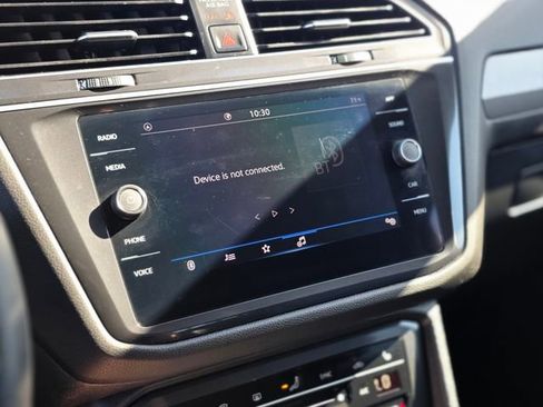 Used 2024 Volkswagen Tiguan Wolfsburg Edition image 31