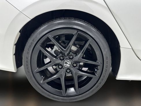 Used 2023 Honda Civic Sport image 10