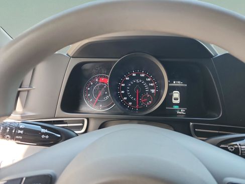 Used 2021 Hyundai Elantra SEL image 10