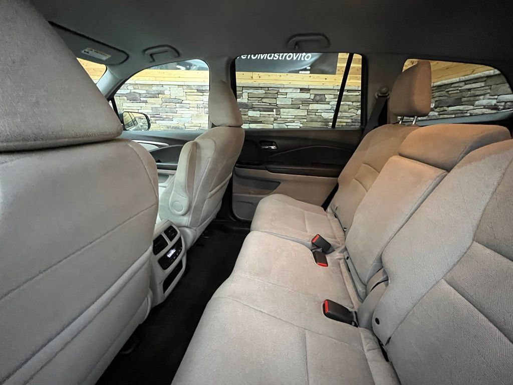 Used 2021 Honda Pilot EX image 43