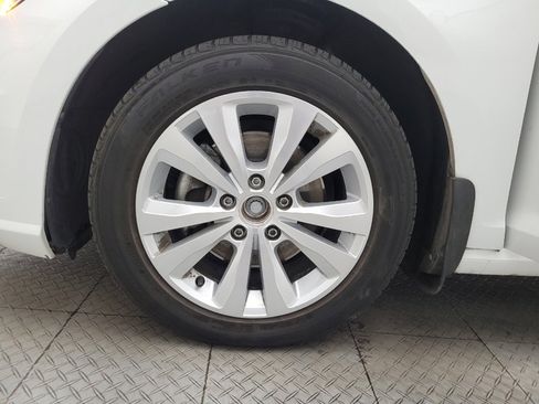 Used 2020 Volkswagen Golf 4-Door image 31