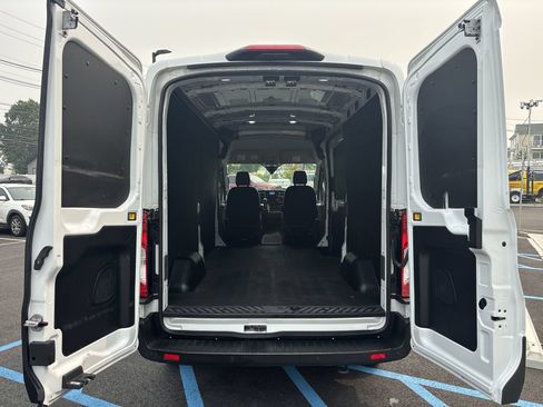 Used 2024 Ford Transit 250 148 Medium Roof w/ Exterior Upgrade Package RWD image 25