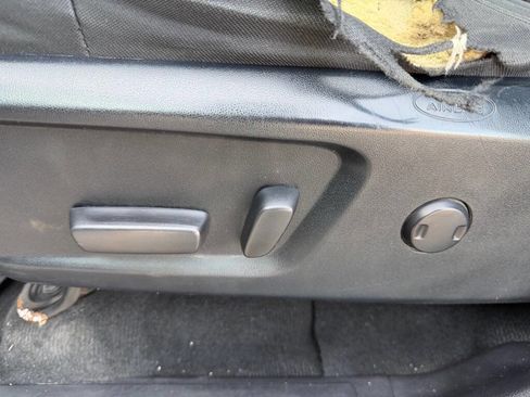 Used 2016 Toyota Tundra SR5 image 13