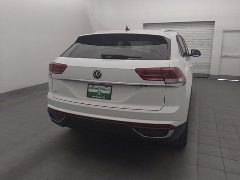 Used 2023 Volkswagen Atlas Cross Sport SE FWD image 7