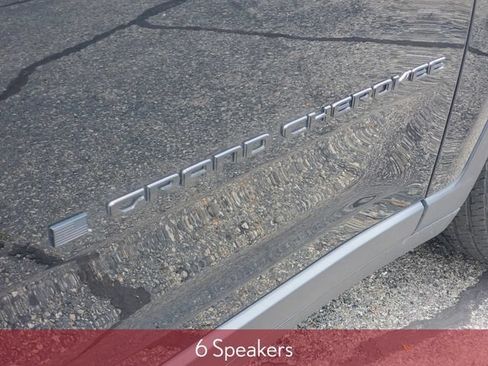 Used 2023 Jeep Grand Cherokee Altitude AWD/4WD image 7