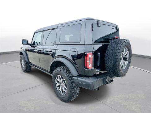 Used 2024 Ford Bronco Badlands image 38