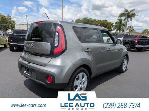 Used 2019 Kia Soul FWD image 3