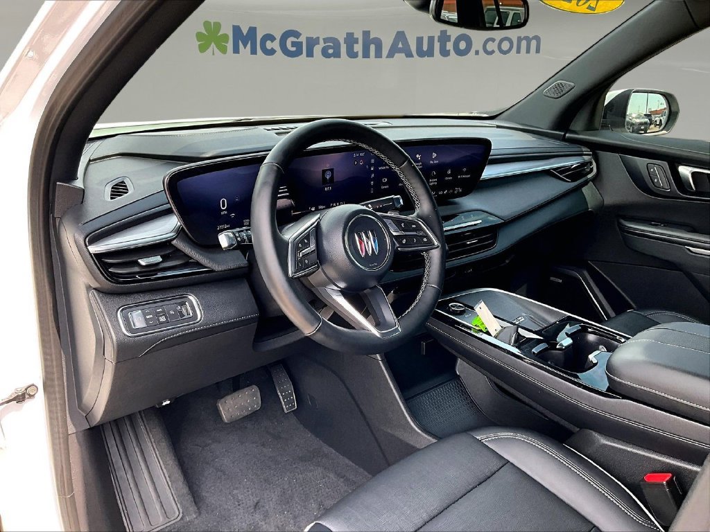Used 2025 Buick Enclave Preferred AWD/4WD image 21