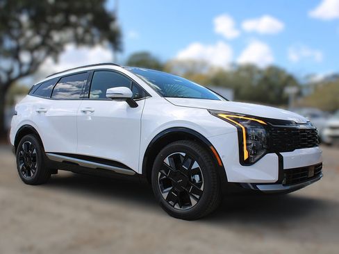 New 2026 Kia Sportage SX FWD image 3