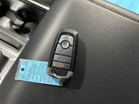 Certified 2022 Ford F150 XLT w/ Equipment Group 302A High image 28