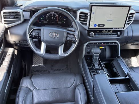 Used 2024 Toyota Sequoia Platinum AWD/4WD image 10