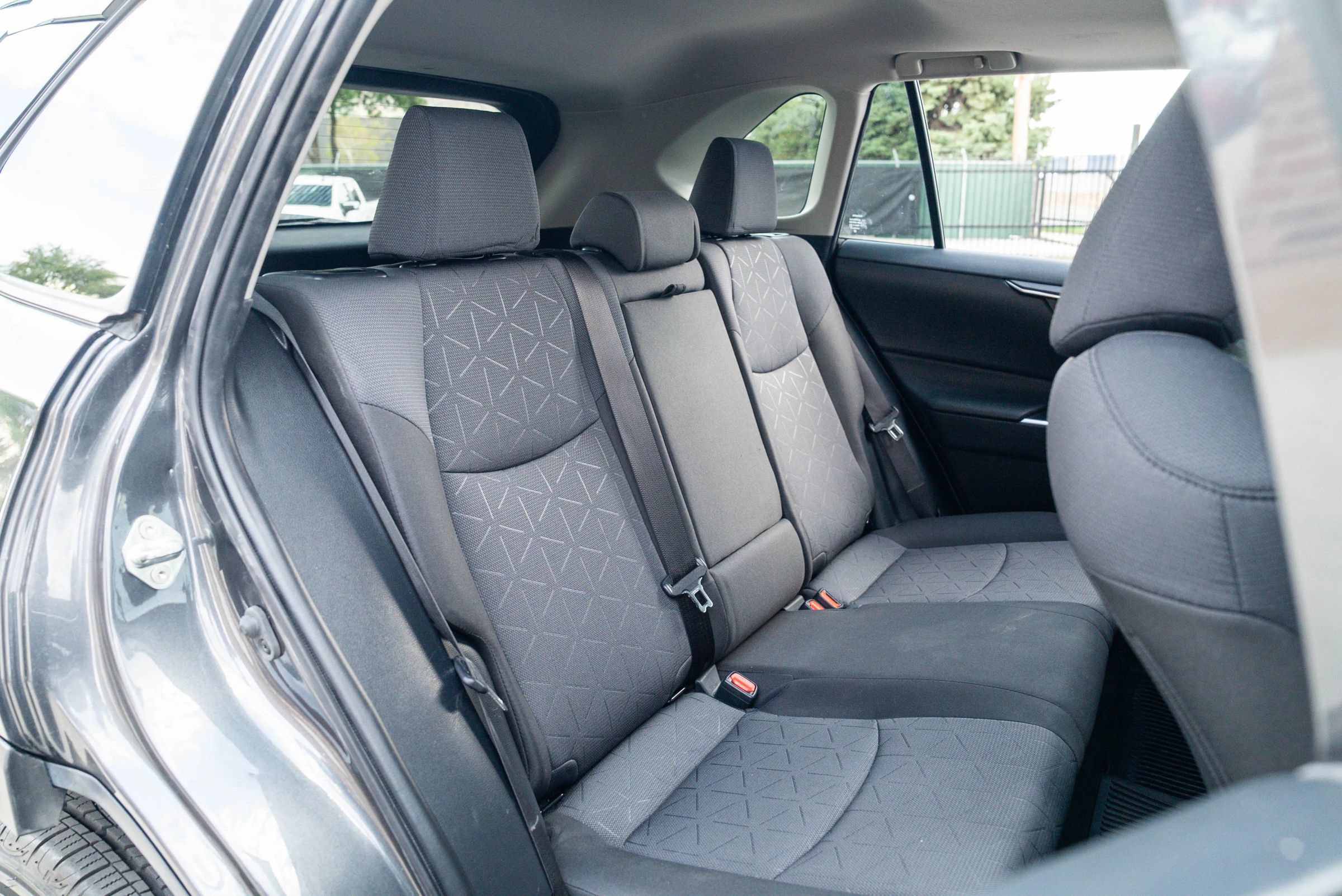 Used 2025 Toyota RAV4 XLE w/ Convenience Package AWD/4WD image 17
