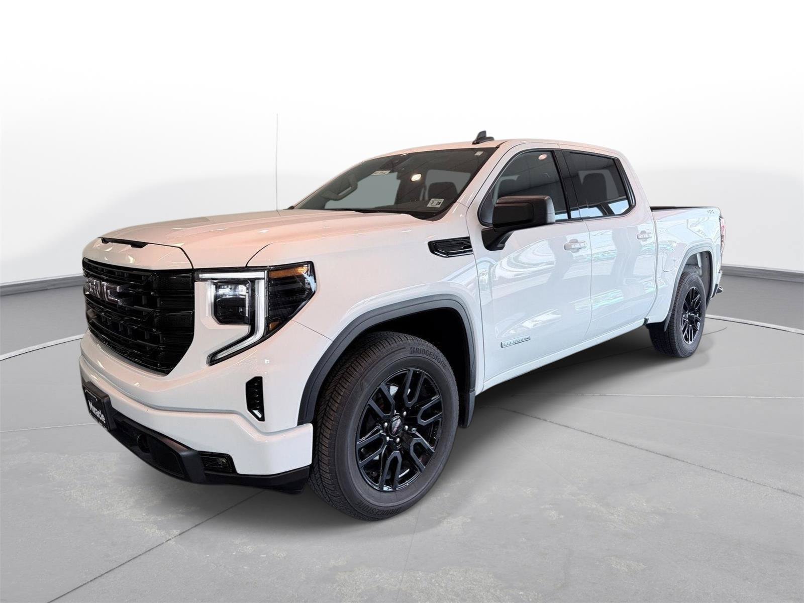 Used 2023 GMC Sierra 1500 Elevation AWD/4WD image 2