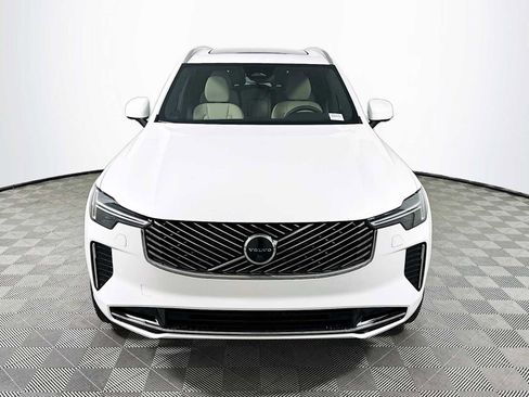 New 2026 Volvo XC90 B6 Plus w/ Protection Package Premier image 2