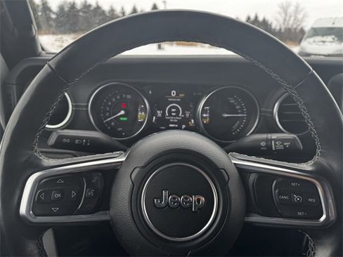 Certified 2022 Jeep Wrangler Unlimited Sahara w/ Cold Weather Group image 23