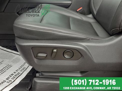 Used 2022 Chevrolet Tahoe LT w/ LT Signature Package RWD image 27