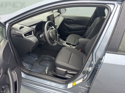 Used 2026 Toyota Corolla LE FWD image 9