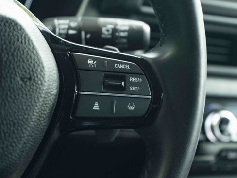 Used 2024 Honda Pilot EX-L image 22