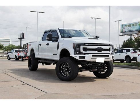 Used 2022 Ford F250 XLT image 1