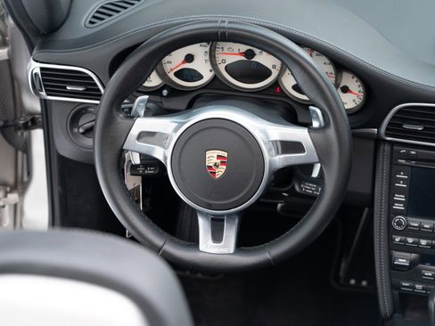Used 2012 Porsche 911 Carrera 4 GTS image 20