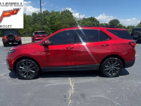 Used 2023 Chevrolet Equinox RS w/ RS Leather Package FWD image 5