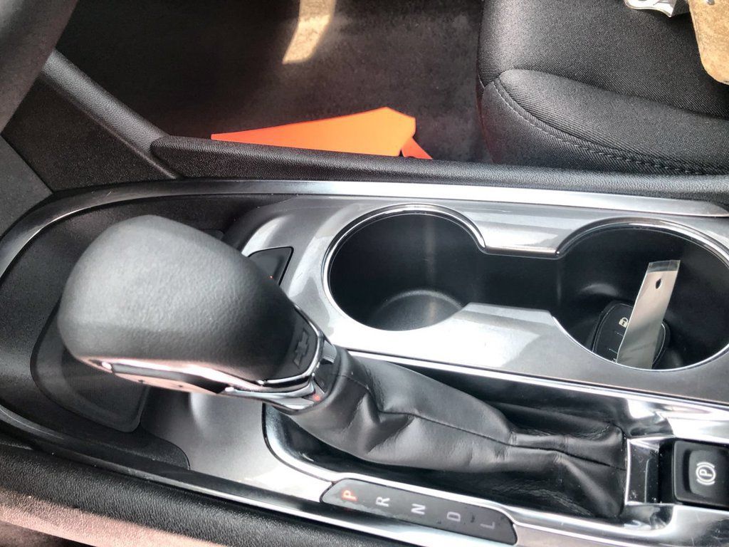 Used 2024 Chevrolet Malibu LT FWD image 19
