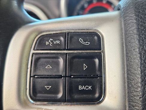 Used 2019 Dodge Journey SE w/ Premium Group image 14